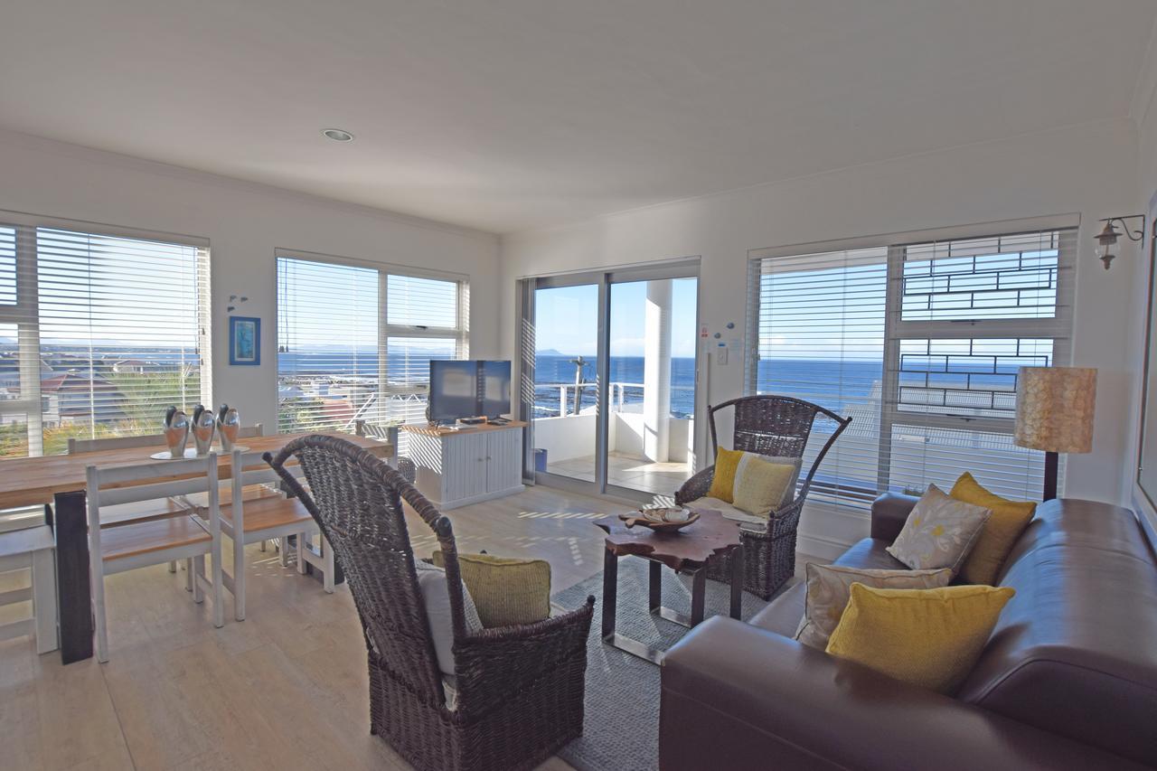 Apartment Dolphin House Германус Екстер'єр фото