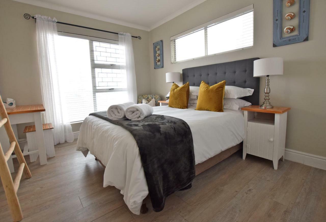 Apartment Dolphin House Германус Екстер'єр фото